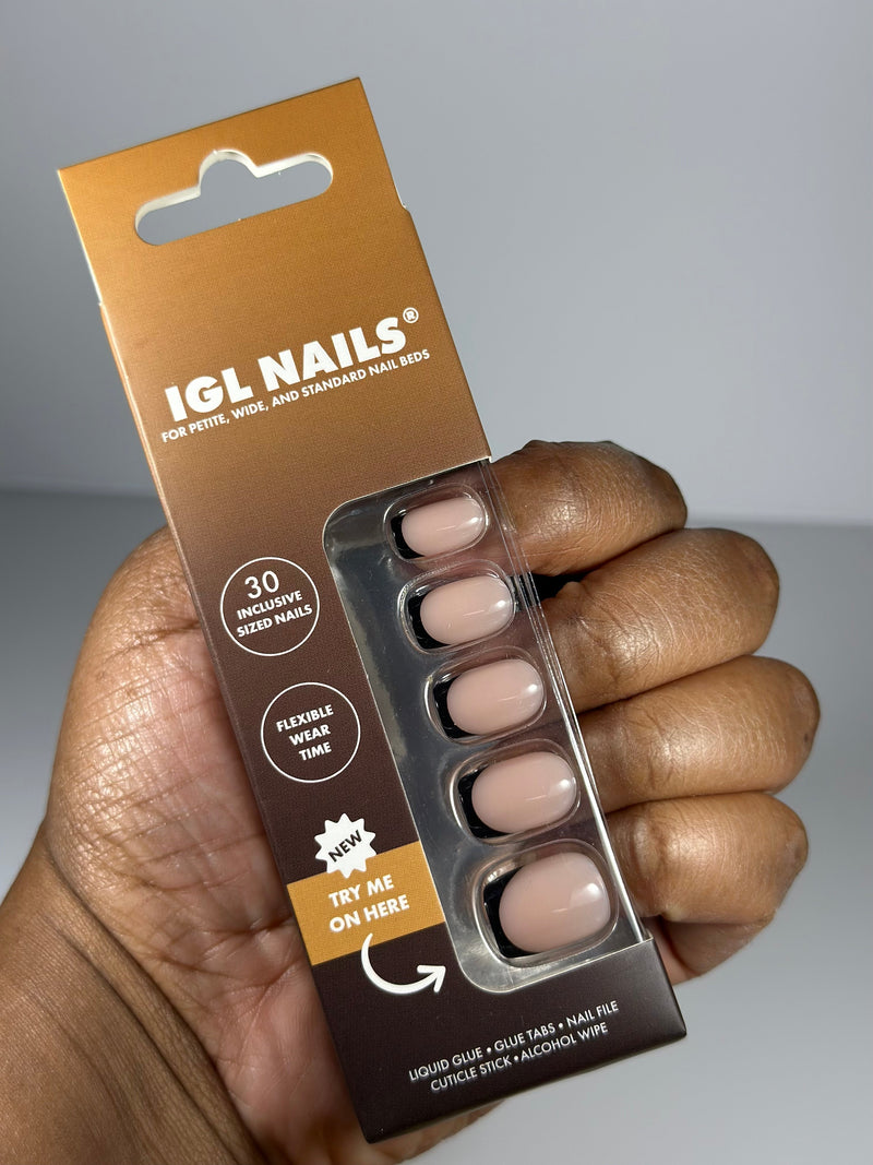 Toya Geluxe™ Nails – Black French Rounded Square
